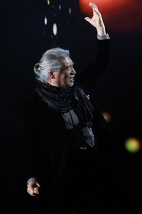 ‘가황’ 나훈아, 마지막 콘서트 연다…“고마웠습니다” 은퇴 시사