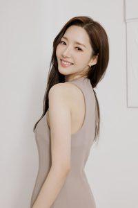 박민영, 前 남친 논란 심경 밝혔다…“버티면 시간은 흘러간다”