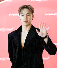 [포토] 몬스타엑스 셔누 ‘자체발광 비주얼’