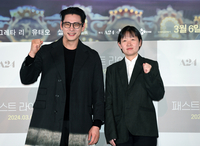 [포토]유태오-셀린 송 감독, ‘패스트 라이브즈’ 많이 기대해 주세요!