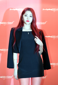 [포토] 르세라핌 허윤진 ‘가만히 서 있어도 화보’