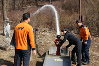 김숙자 홍천소방서장, 봄철 화재예방 수타사 현장지도