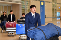 [포토]‘설렘 가득 귀국하는 키움’ 조상우