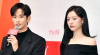 [포토]‘눈물의 여왕’ 두주인공 김수현과 김지원