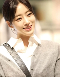 “과자도 줬다”…함은정, 외제차 사고 미담에 “아이고 뭐 한 게 없는데 쑥스”