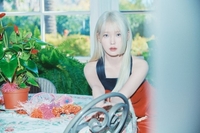 “함성소리, 과연 ‘막공’다워” 아이유, ‘홀씨’로 월드투어 포문