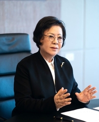 한미약품그룹 송영숙 회장, “가족 분쟁 송구, 곧 해결될 것”