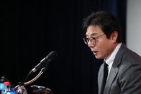 “이강인은 사과를, 손흥민은 화합을”…황선홍 감독 “다음 넘긴다고 해결 안돼” [현장 일문일답]