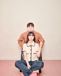 송지은, 박위와 결혼 공식 발표...“결혼식 날짜는 미정” [전문]