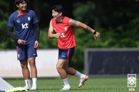 3차례 월드컵 출전한 여자 축구 장신 공격수 박은선, 현역 은퇴