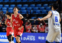 [포토]‘3점슛 환호’ 허일영