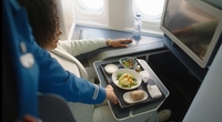 기내식에 AI 활용하는 KLM, 연간 111톤 음식물 쓰레기 줄인다