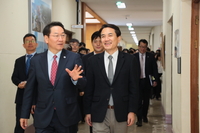 [포토]김진태 강원특별자치도지사, 유정복 인천광역시장과 업무협약 맺어