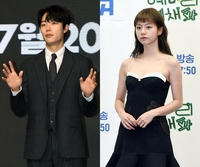 혜리, 전 연인 류준열·한소희 열애설 의식했나…하와이 사진에 “재밌네”