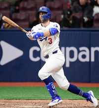 [포토]적시타 치는 LA 다저스 테일러