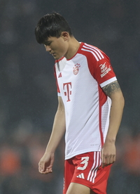 3경기 연속 벤치로 밀린 김민재…바이에른 뮌헨이니까 그럴 수 있다, 경쟁자가 다이어라는 사실이 황당할 뿐