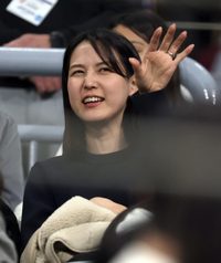 [포토] 오늘 남편이 한방 해줄걸 믿어요!