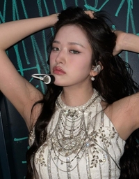 인어공주의 환생인가. 美 홀린 러블리 안유진