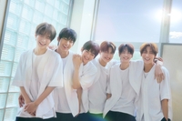 캉골, 신인 TWS(투어스) 새 모델 발탁…“풋풋한게 딱이다”