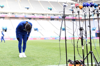 [포토]고개 숙여 인사하는 이강인