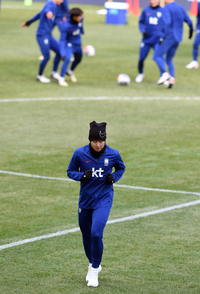 [포토]홀로 회복 훈련하는 이강인