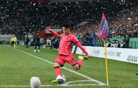 [포토]코너킥 올리는 이강인