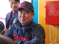 ‘롯데 데뷔전’ 김태형 감독, 아쉬움 속에 개막전 패배로 2024시즌 시작 [SS문학in]