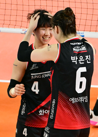 메가+지아 55득점 합작, 히든카드 김세인 활약까지…지옥에서 귀환한 정관장, 인천으로 다시 간다[현장리뷰]