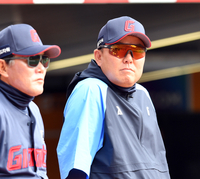 [포토]‘롯데 주형광 투수코치’