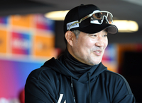 이숭용 감독 “선발투수 더거, 1회 중요…경험 많은 이지영 포수로 붙였다” [SS문학in]