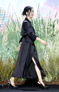 [포토]이정현, 각선미 뽐내며!