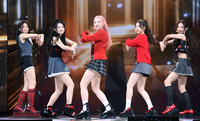 [포토]‘UhUh(어어)’ 무대 선보이는 리센느