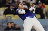 도박에 마약까지 한·미야구 개막시즌에 터진 대형 스캔들, ‘잠재적 범죄집단’ 꼬리표 뿌리 내릴라[장강훈의 액션피치]