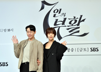 [포토]‘시즌2 더 기대되죠!’ 7인의 부활 엄기준과 황정음