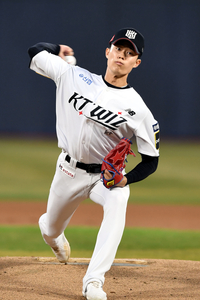 [포토] 프로 첫 데뷔전 치르는 원상현