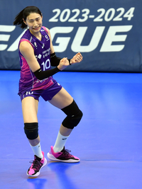 [포토]‘나 오늘 배구가 된다!’ 김연경