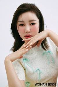 송가인 “화보 촬영 어렵지만 재밌어요!” [★화보]