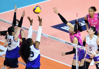 [포토]힘차게 공격하는 흥국생명 김연경