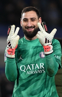 돈나룸마의 미친 선방쇼, 10명 뛰고도 무실점 승리…리그1 우승에 가까워진 이강인