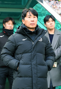 서울 김기동 “선수에게 먼저 사과했다, 혼란스럽게 해서 미안하다고”-김천 정정용 “이중민 최전방 활약, 더 성장할 계기 되길” [현장코멘트]