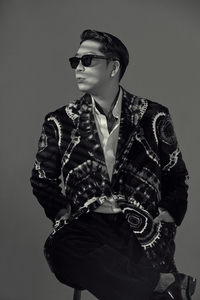 이승기에 빅플래닛까지…MC몽 ‘코인 뒷돈’ 증언에 연예계 ‘쑥대밭’[종합]