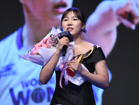 [포토] 우리은행 박지현, 베스트 5 가드상 수상