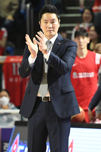 안방서 기선제압 노리는 SK 전희철 감독 “안영준은 부상투혼” [SS PO브리핑]