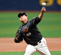 [포토] 류현진 ‘힘찬 투구’