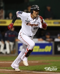 ‘류현진 등판’ 한화, 하주석 교체 ‘변수’ 발생…“햄스트링 이상, 보호차원 교체” [SS메디컬체크]