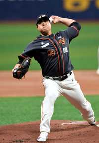 [포토] 류현진 ‘힘찬 투구’