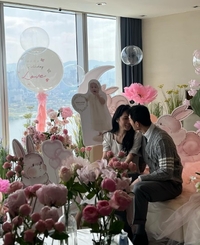 허니제이, 으리으리한 딸 ‘돌잔치’ 규모..돌잡이 결과에 엄빠 흐뭇