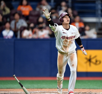 [포토] ‘오늘 홈런만 두방’ 연장 끝내기 홈런 김혜성