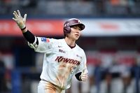 [포토] ‘7연승은 내손으로’ 연장끝내기 홈런 김혜성