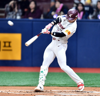 [포토] ‘발사각 보면 알겠지?’ 동점포 김혜성